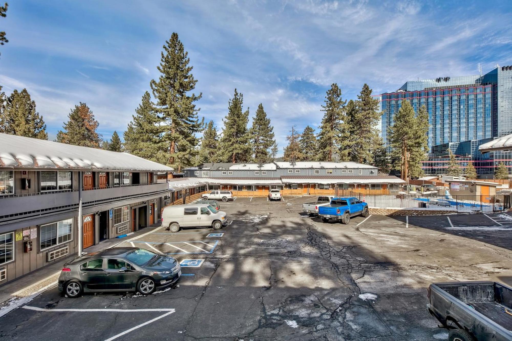 Blue Jay Lodge South Lake Tahoe Exterior photo
