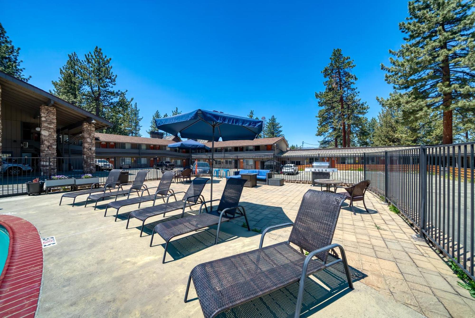 Blue Jay Lodge South Lake Tahoe Exterior photo